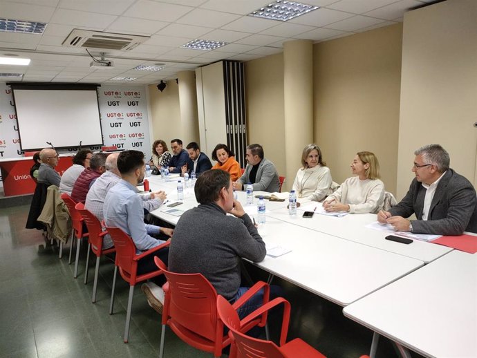 Reunión Ejecutivas del PSOE y de UGT para analizar los presupuestos de La Rioja