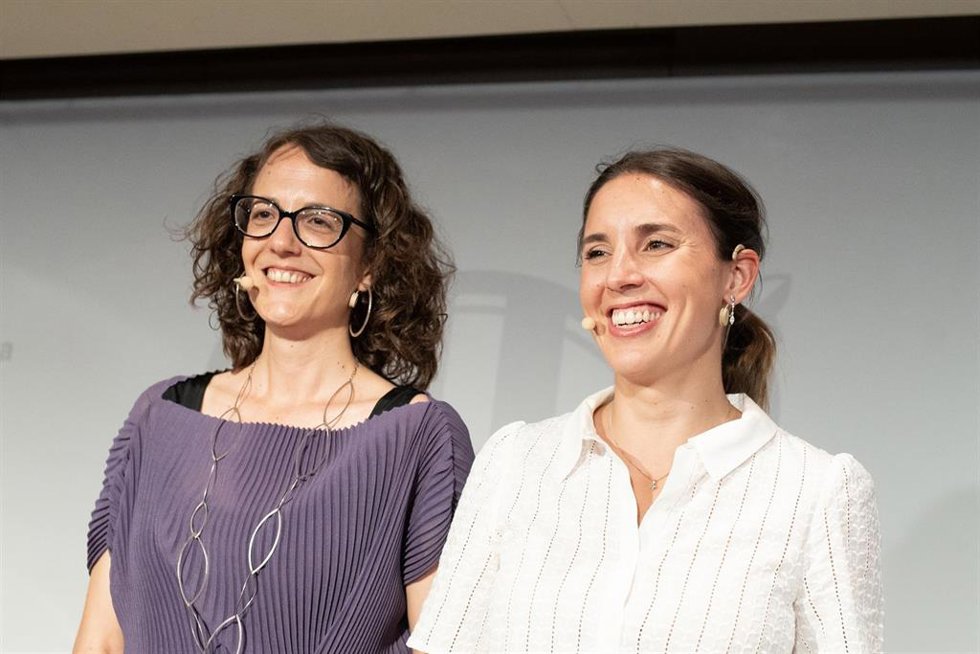 Archivo - Tnia Verge e Irene Montero en una imagen de archivo.
