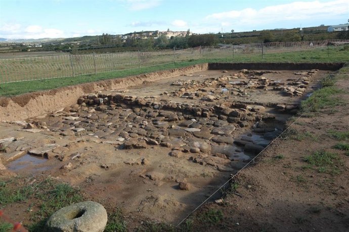 Excavación arqueológica en La Custodia, Viana