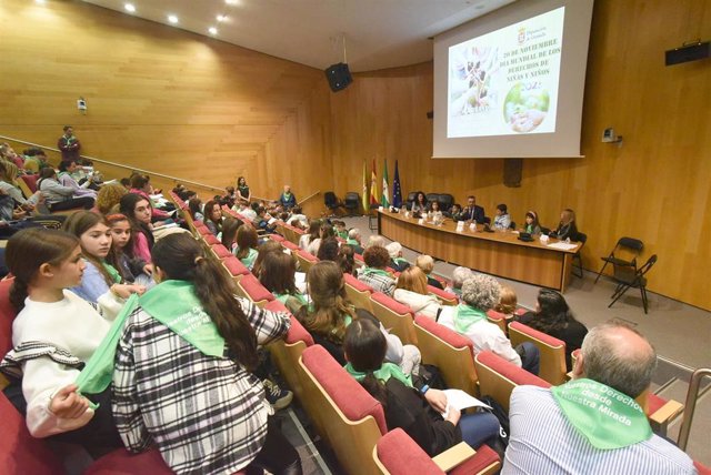 Acto en la Diputación de Granada por el Día Universal de los Derechos de las Niñas y Niños.