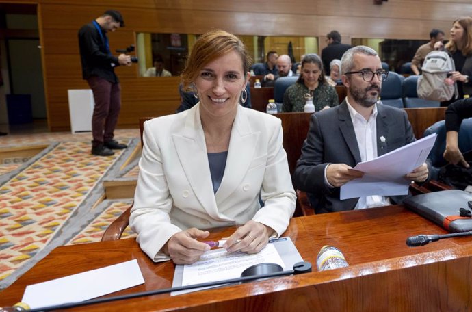 Archivo - La portavoz de Más Madrid en la Asamblea de Madrid, Mónica García, durante una sesión plenaria en la Asamblea de Madrid, a 19 de octubre de 2023, en Madrid (España). La presidenta de la Comunidad de Madrid, Isabel Díaz Ayuso, ha dado cuenta de