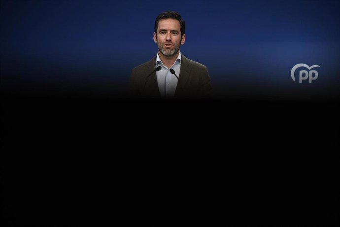 El vicesecretario de Cultura y Sociedad Abierta y portavoz del PP, Borja Sémper, durante una rueda de prensa posterior a la reunión del Comité de Dirección del Partido Popular, en la sede del partido, a 20 de noviembre de 2023, en Madrid (España). Duran
