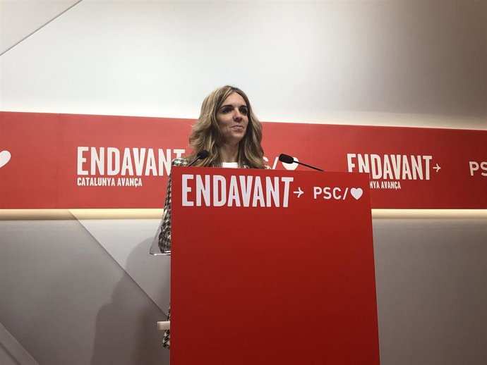 La portavoz del PSC, lia Tortolero, en una rueda de prensa