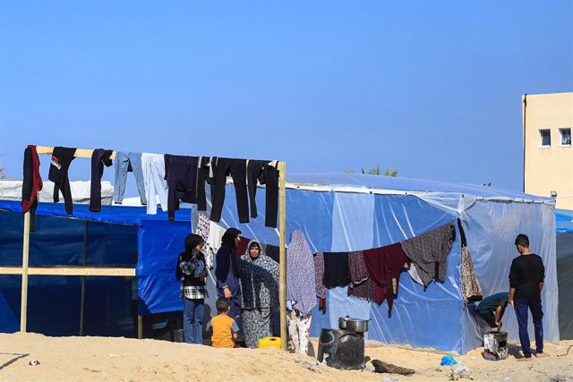 Desplazados palestinos en la localidad de Jan Yunis, en la Franja de Gaza