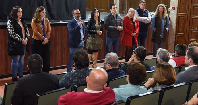 La Diputación de Cáceres da a conocer los Presupuestos de 2024 a los alcaldes de la provincia
