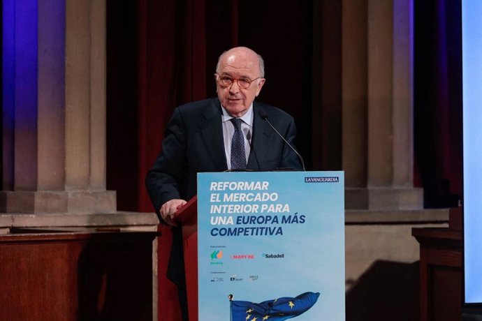 El exvicepresidente de la Comisión Europea (CE), Joaquín Almunia, en un acto de Foment del Treball