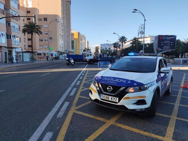 Vehículo de la Policía Local de Cádiz.