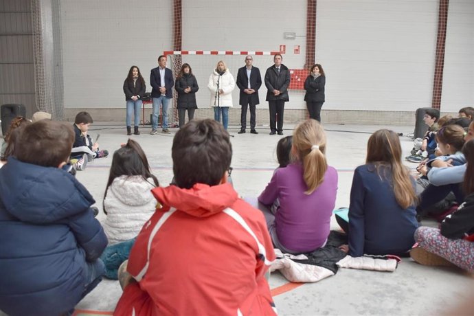 Langa de Duero (Soria) celebra el Día Mundial de la Infancia en Soria con la inauguración de un nuevo parque .