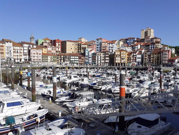 Archivo - Puerto deportivo de Bermeo (Bizkaia)