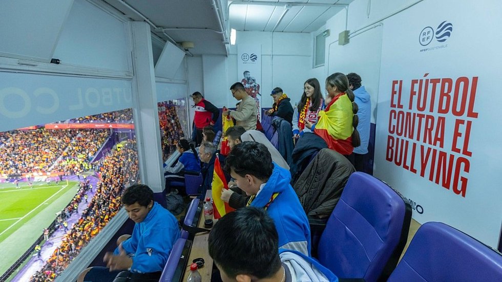 La RFEF reitera su apoyo a las víctimas del acoso con el 'Palco 0 contra el bullying' en Valladolid