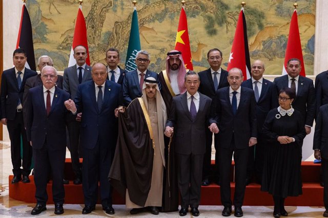 Una delegación de países árabes y musulmanes pide desde China un alto el fuego inmediato en la Franja de Gaza