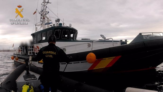 La Gurdia Civil inicia un operatiu policial a Barcelona i Tarragona contra un presumpte grup criminal dedicat al trfic de drogues i armes