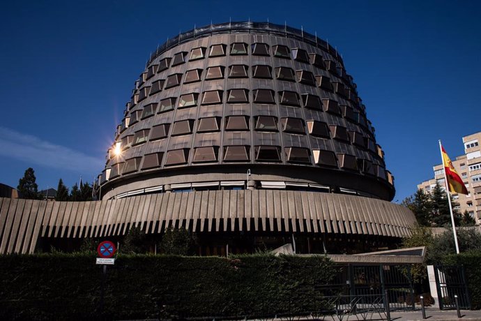 Archivo - Fachada del Tribunal Constitucional