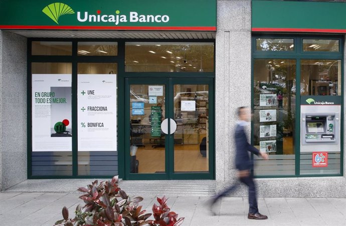 Archivo - Unicaja gana 148 millones hasta junio, un 13% menos