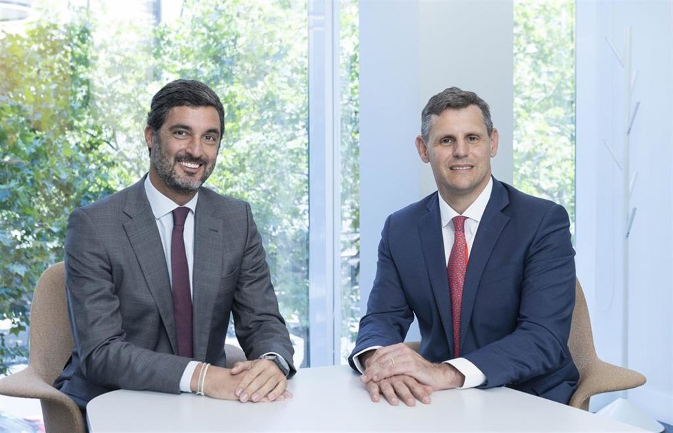 El director general de Ebury en Chile, Alfonso Molinare, y el Head de Ebury en Latam (excluyendo Brasil), Líbano Monteiro