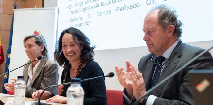 La consejera de Bienestar Social y Familia del Gobierno de Aragón, Carmen Susín, en la XIII Jornada Consumo y Familias