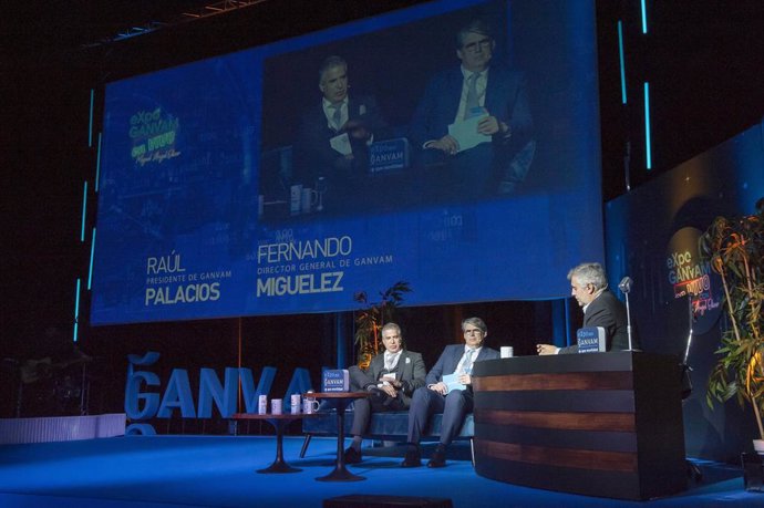 Inaguración de la segunda edición de eXpo Ganvam, a 21 de noviembre en Ifema (Madrid).  El presidente de Ganvam, Raúl Palacios, junto al director general, Fernando Miguelez.