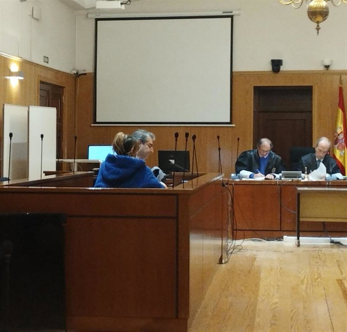 La mujer detenida en Arroyo (Valladolid) con 'coca', heroína y cannabis en su coche acepta tres años de cárcel.