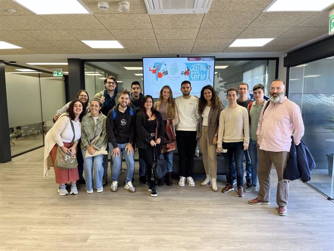 Alumnos del el programa de formación Alumnado 10C en el Parque Energético La Rábida (Huelva).