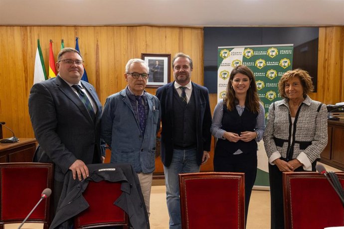 Acto de inauguración oficial del Aula de la Experiencia en Mairena.