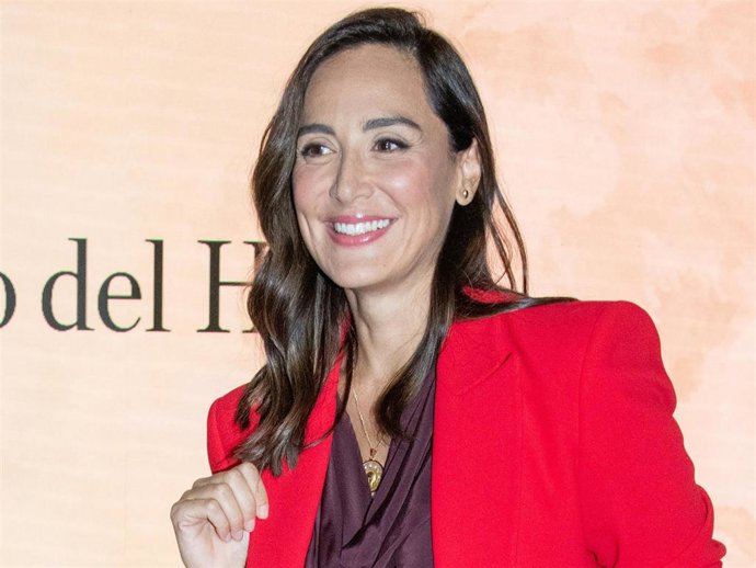 Archivo - Tamara Falcó posa durante el front row del desfile de Pedro del Hierro en la MBFW, a 14 de septiembre de 2023, en Madrid (España).