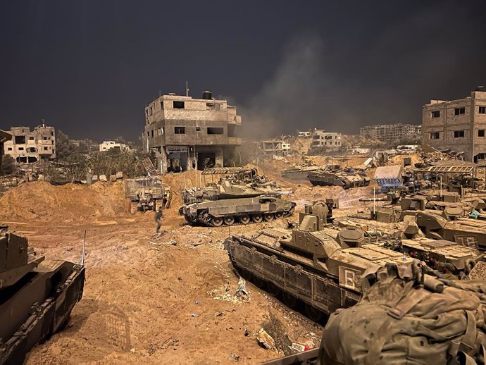 JERUSALEM, Nov. 1, 2023  -- Israeli ground troops conduct operations in the Gaza Strip on Oct. 31, 2023. Nine Israeli soldiers were killed in clashes with Hamas militants in the northern Gaza Strip, the Israeli military said Wednesday. The military said