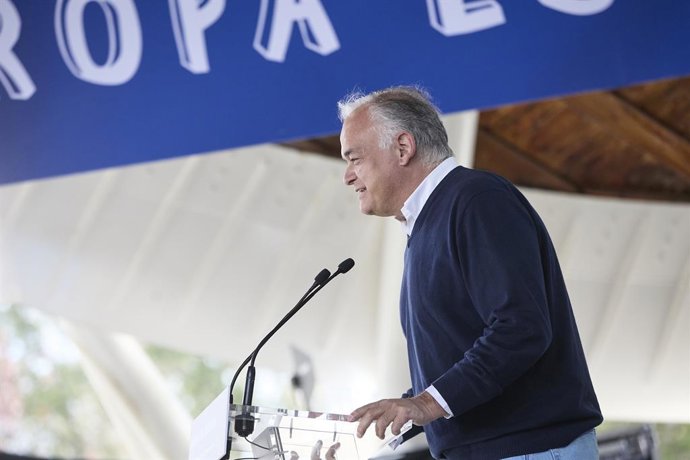 Archivo - El vicesecretario Institucional del PP, Esteban González Pons, interviene en la Fiesta de la Hispanidad del PP, en el Auditorio del Parque El Paraíso, a 25 de marzo de 2023, en Madrid (España). La delegación española del Partido Popular Europe