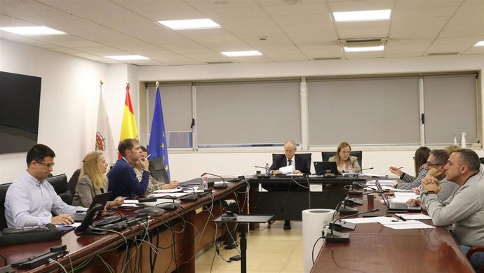 El Gobierno recibe "por primera vez en la historia" las enmiendas de sindicatos y CEOE a los Presupuestos