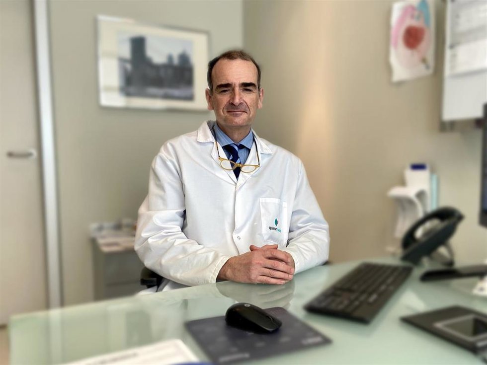 Archivo - El codirector del servicio de Otorrinolaringología del Hospital Quirónsalud Marbella y presidente de la Comisión de Roncopatía y Trastornos Respiratorios del Sueño de la SEORL, el doctor Carlos O'Connor Reina
