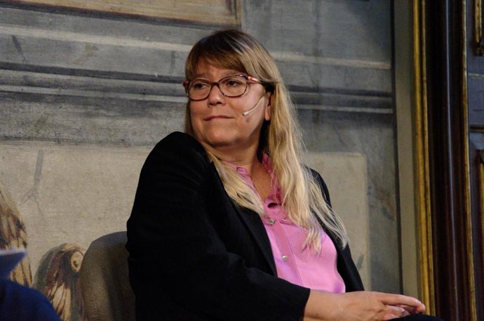 Archivo - La consellera de Cultura de la Generalitat de Catalunya, Natlia Garriga, durante la presentación de su nuevo asesor, en el Palau Moja, a 13 de octubre de 2023, en Barcelona, Catalunya (España). 