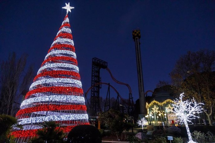 Archivo - Navidad en el Parque de Atracciones de Madrid