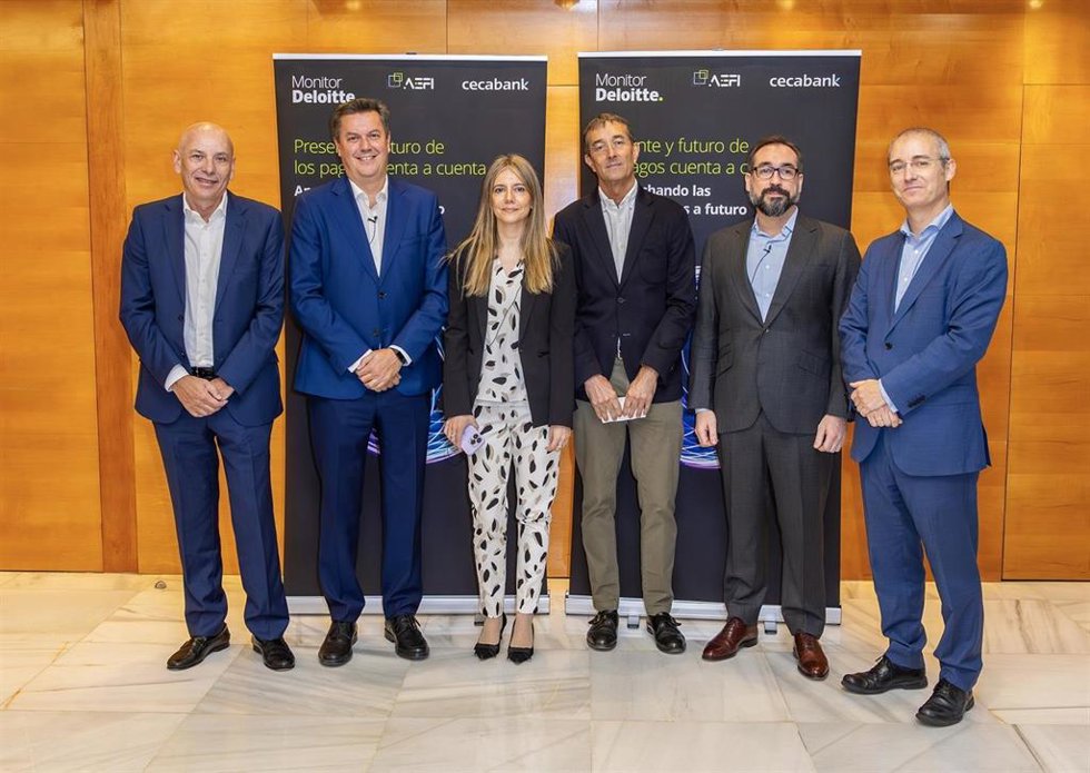 Archivo - Presentación del informe 'Presente y futuro de los pagos cuenta a cuenta', elaborado por Cecabank, AEFI y Deloitte, a 26 de septiembre de 2023.
