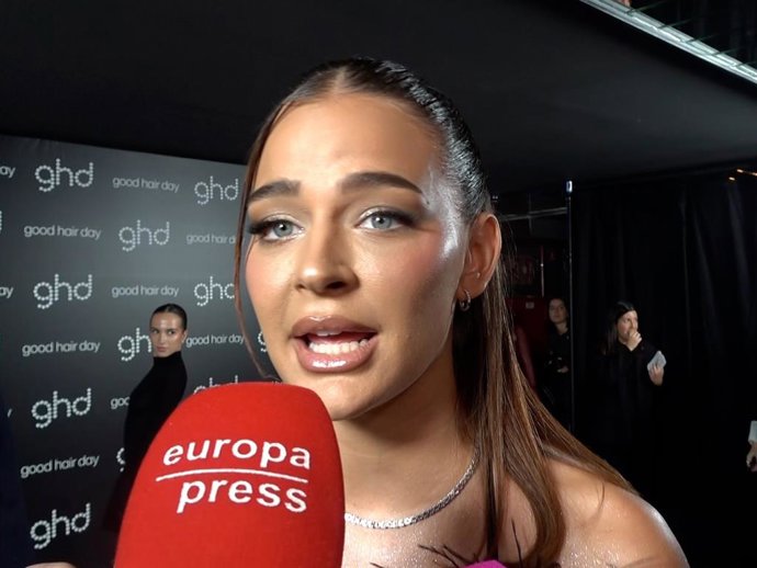 Laura Escanes en la fiesta navideña de GHD