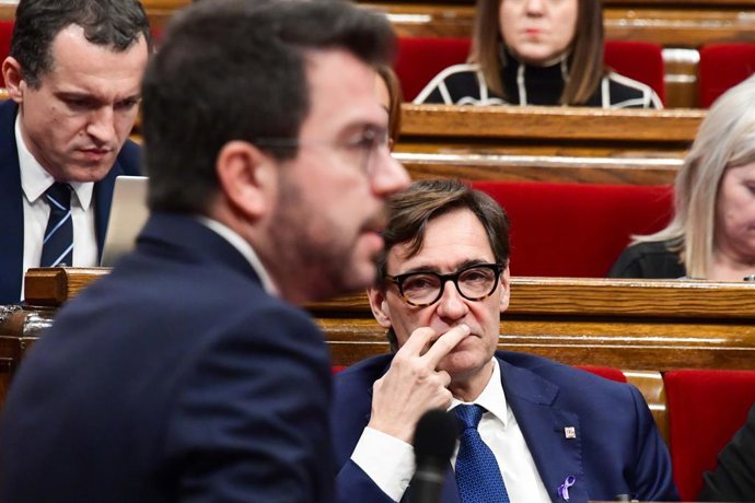 El primer secretari del PSC, Salvador Illa, i el president de la Generalitat, Pere Aragons
