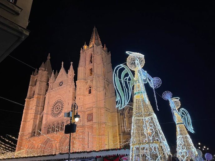 El alumbrado navideño de León cuenta con 1,7 millones de puntos de luz