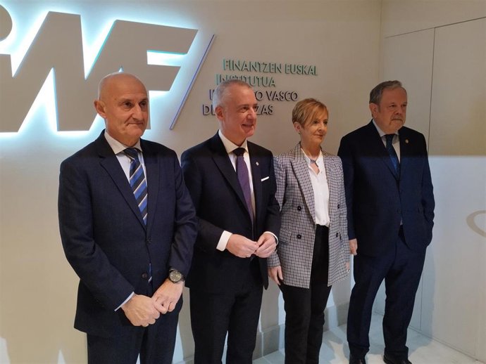 Acto de inauguración de la nueva sede del Instituto Vasco de Finanzas en Bilbao.