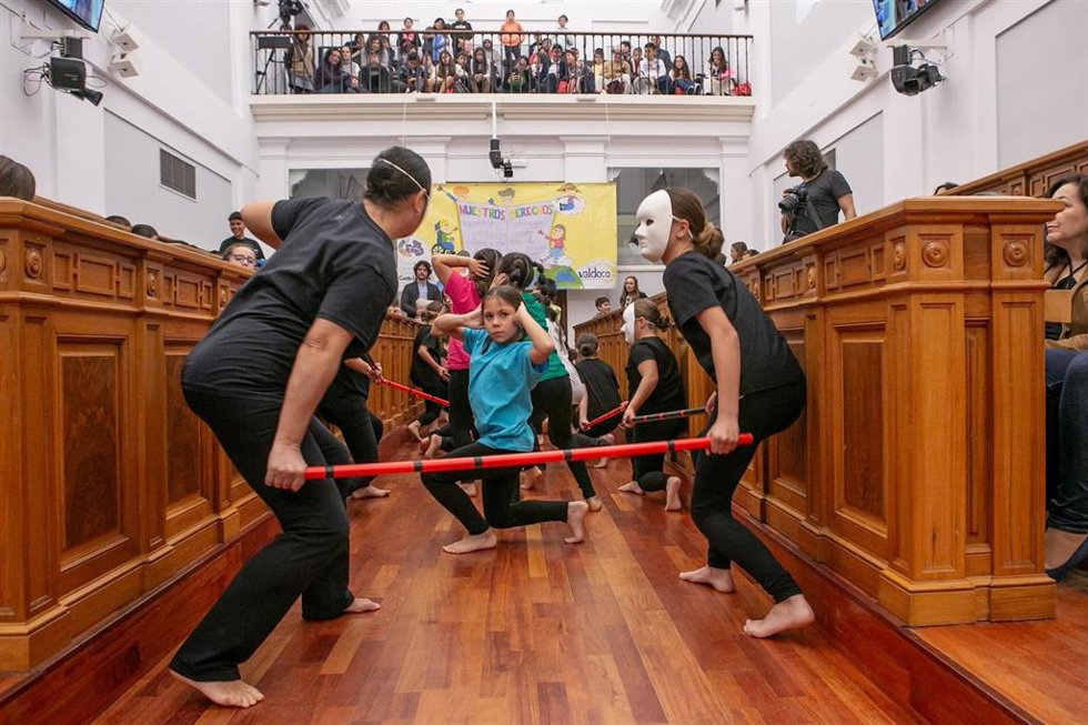 Pleno infantil en las Cortes de C-LM
