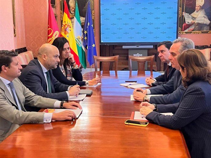 Peláez y Rodríguez Galisteo con Juan Bueno