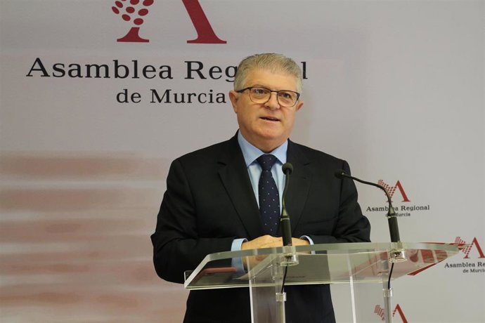 El portavoz del Grupo Parlamentanrio Socialista, Pepe Vélez