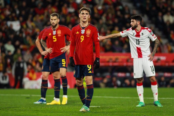 El jugador del FC Barcelona y la selección española Gavi, ante Georgia.