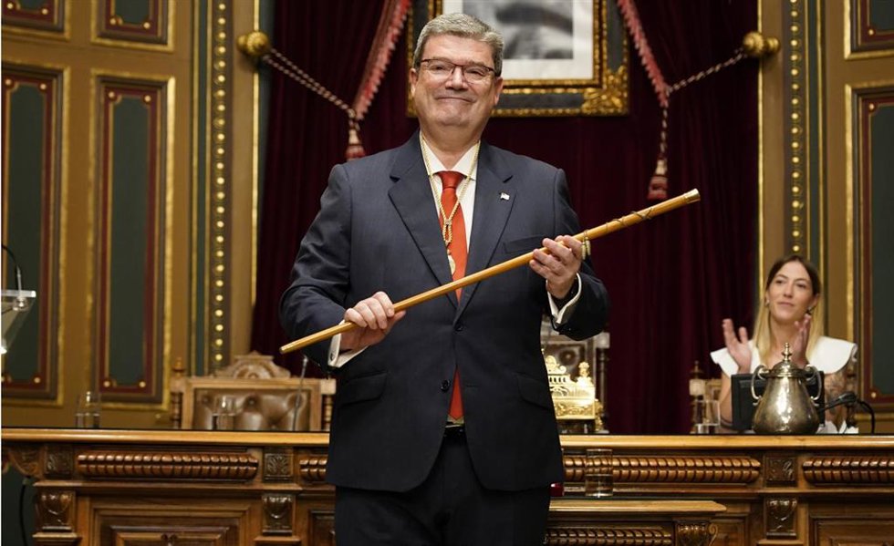 Archivo - El alcalde de Bilbao, Juan Mari Aburto