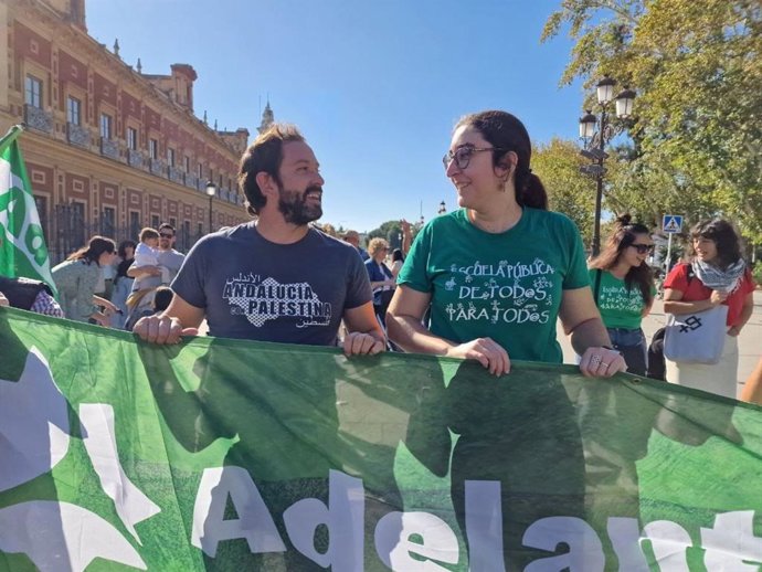 Los nuevos portavoces de Adelante Andalucía en Sevilla, Borja Romero y Cristina Hernández