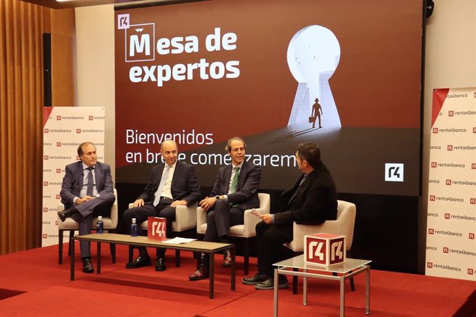 Mesa de expertos de Renta 4 sobre las perspectivas de mercado para 2024.