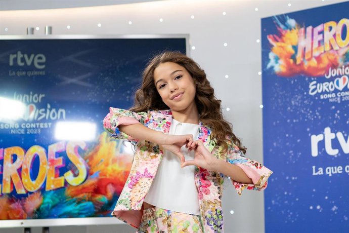 Archivo - La cantante Sandra Valero durante la presentación de la canción que representará a España en la XXI edición de Eurovisión Junior, en la sala de Comunicación RTVE, a 3 de octubre de 2023, en Madrid (España). La representante de España en la XXI