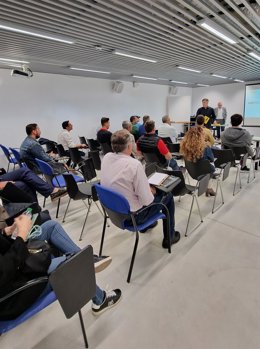 Una de las reuniones sobre las potencialidades de 'ConectIA'.