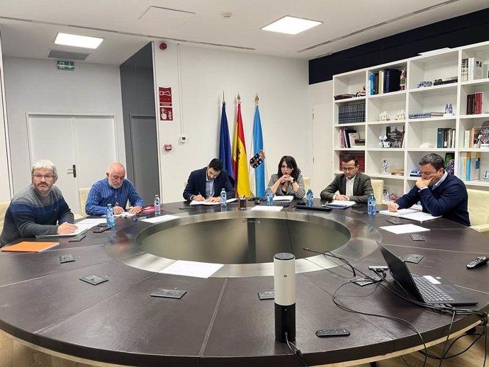 Reunión de la Mesa para el impulso de la actividad económica de As Pontes.