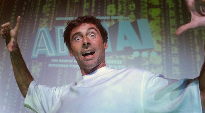 El actor Bruno Oro en su nuevo monólogo 'AI, AI, AI', que se podrá ver en la sala 9 de los cines Bosque de Barcelona bajo la dirección de Alejo Levis