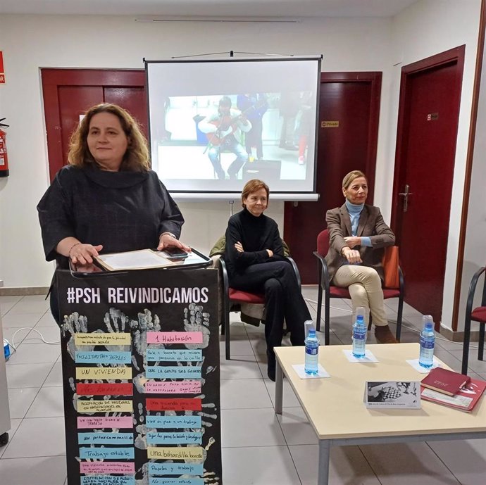 Intervención de la directora de la Fundación Albergue Covadonga de Gijón, Cristina Avella, en el décimo aniversario de la puesta en funcionamiento del Centro de Baja Exigencia del Albergue Covadonga.