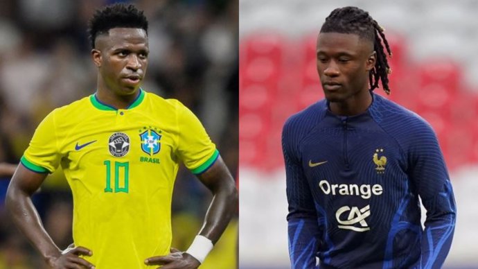 Los jugadores del Real Madrid Vinícius Júnior (Brasil) y Eduardo Camavinga (Francia).