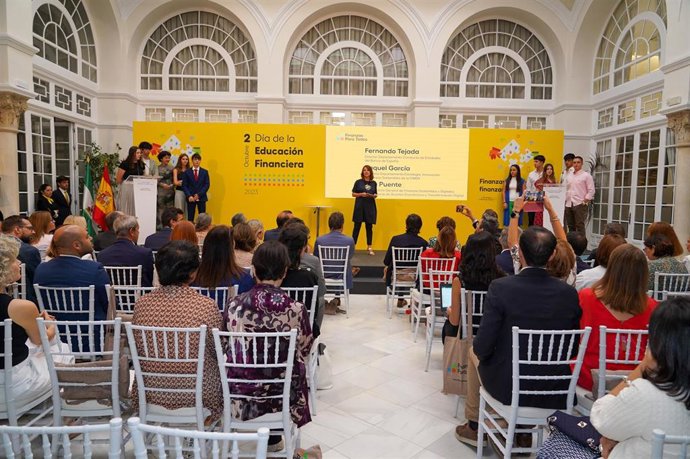 Archivo - Imagen del concurso final del Día de la Educación Financiera, a 2 de octubre de 2023, en Sevilla, (Andalucía, España).